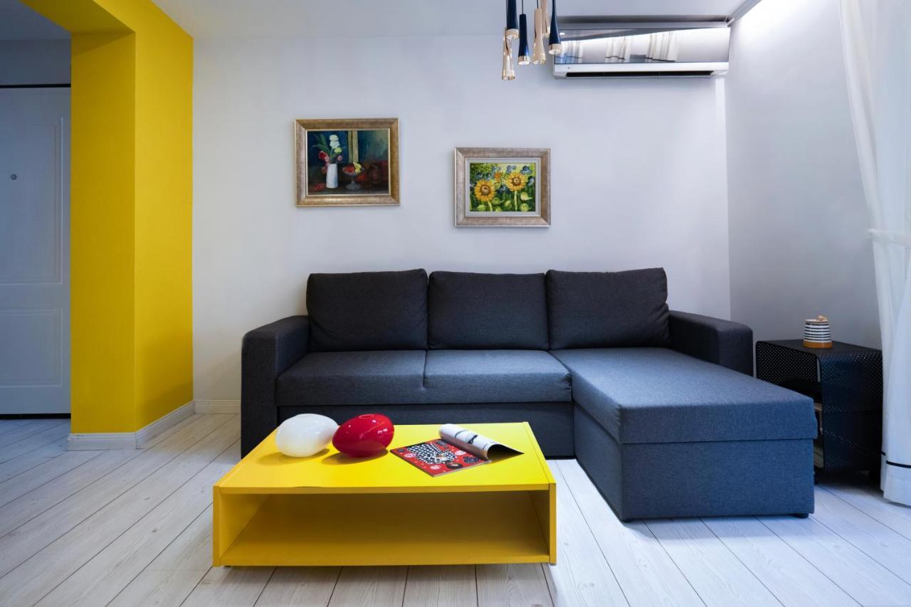 Enxhi'S Apartment ティラナ エクステリア 写真